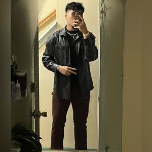 Meet your Posher, Roy